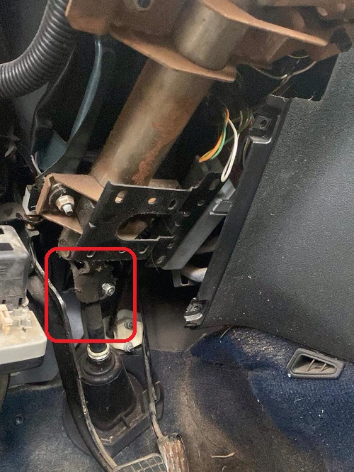 fixation axe volant 205