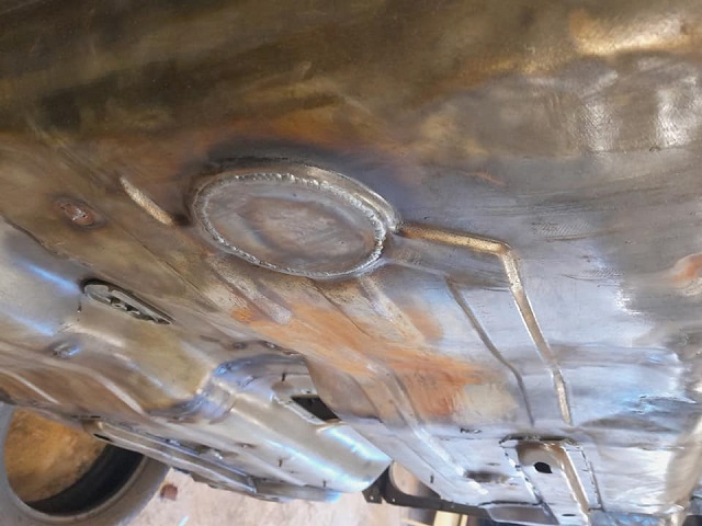 fixation train arriere 205 GTi