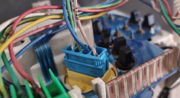 branchement comptetours 205 diesel