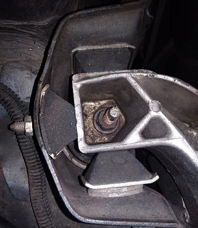 silentbloc moteur PTS 205